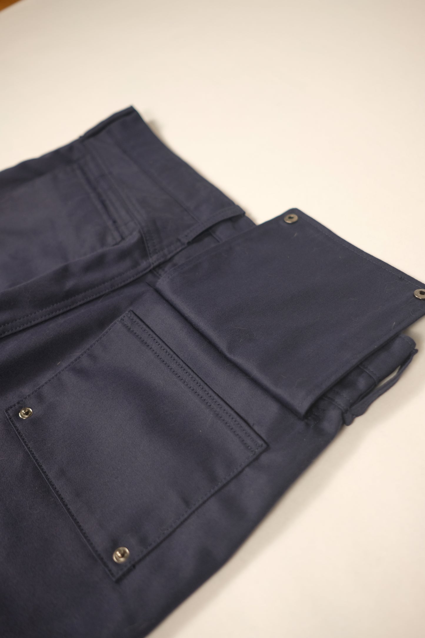 Navy Cargo Shorts 33 x 17