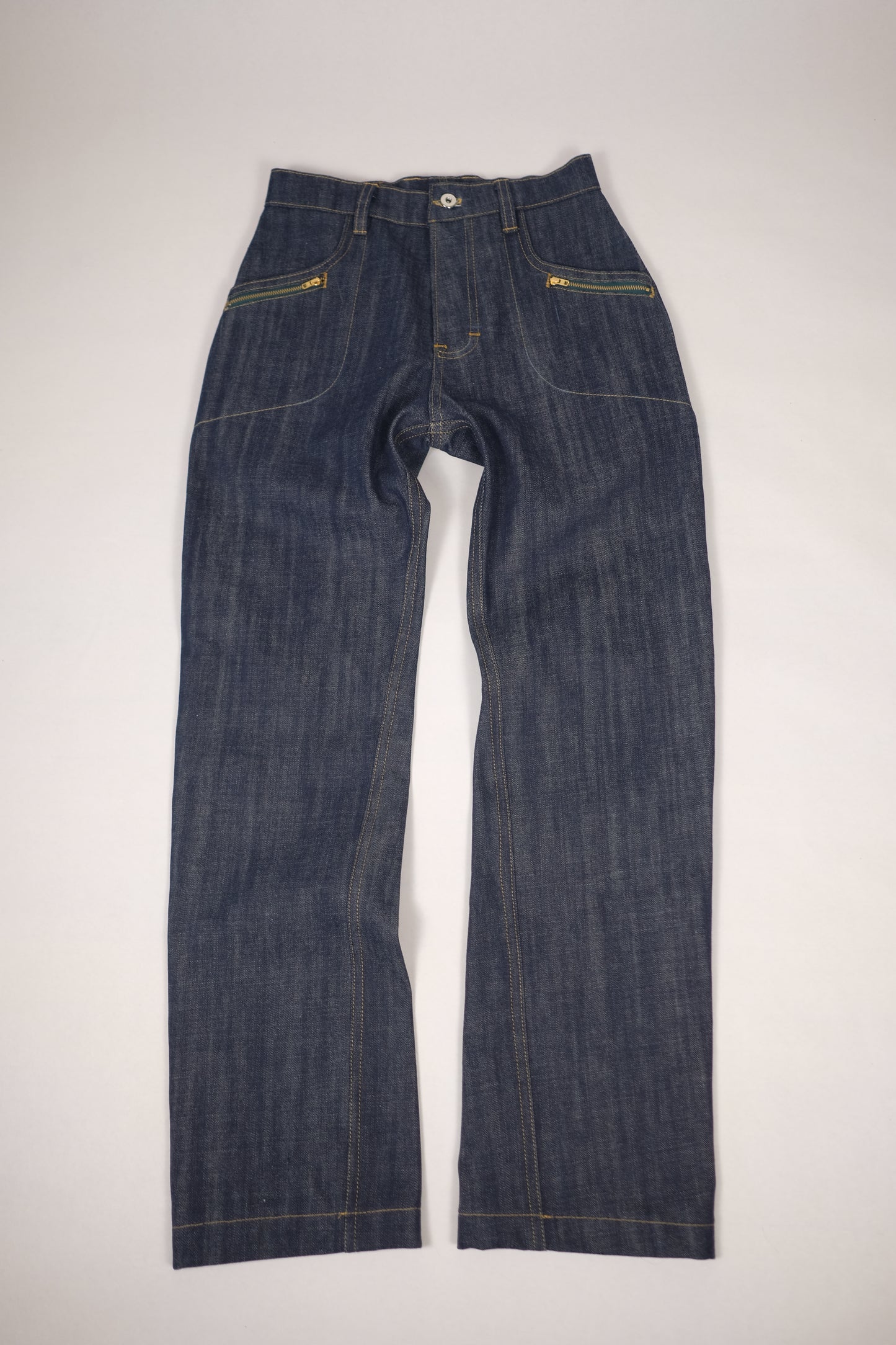 Selvedge zipper denim