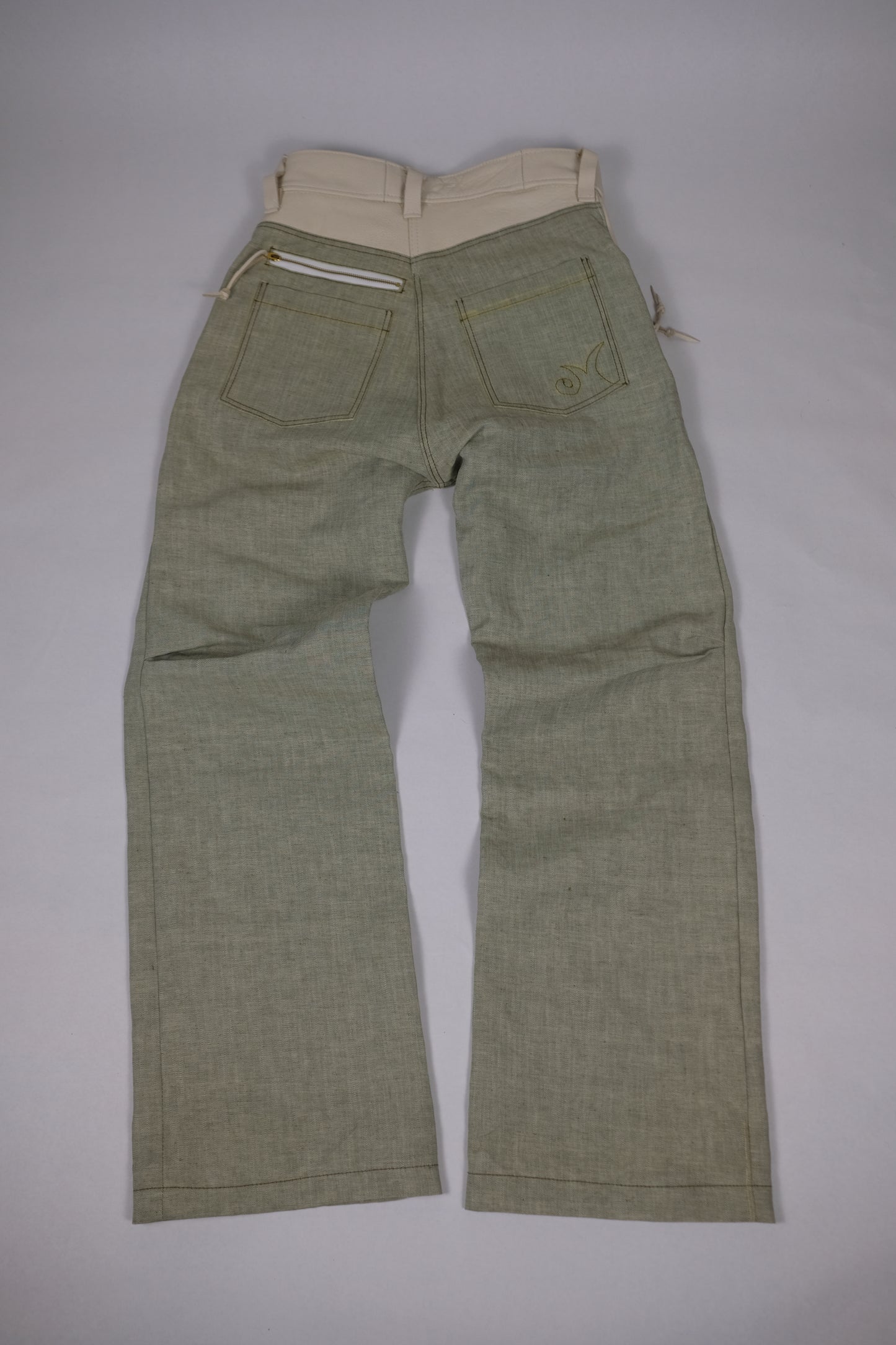 White Western Selvedge 32 x 32