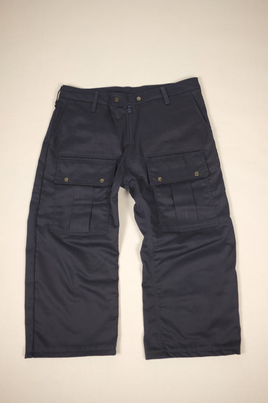 Navy Cargo Shorts 33 x 17